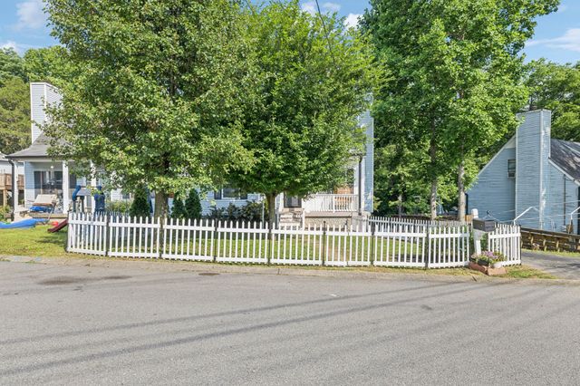 510 Hidden Hill Dr, Hermitage, TN 37076