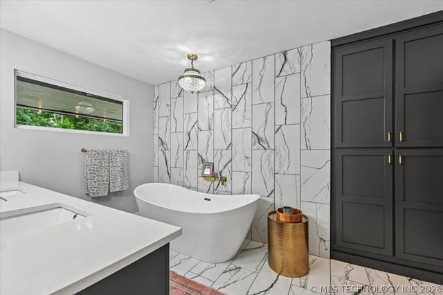 3714 S Florence Place, Tulsa, OK 74105