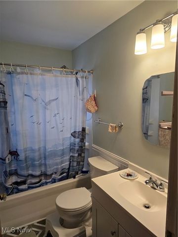 1864 17th Street, Cuyahoga Falls, OH 44221