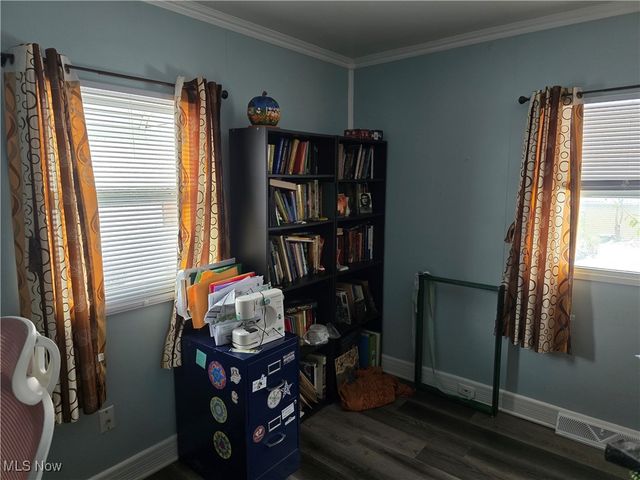 1864 17th Street, Cuyahoga Falls, OH 44221