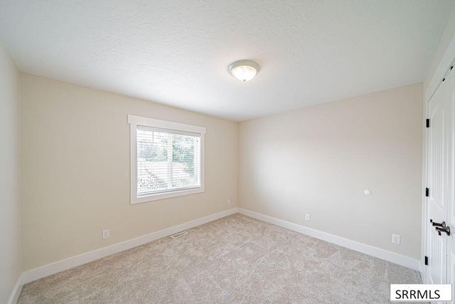 1079 N 2700 W, Rexburg, ID 83440
