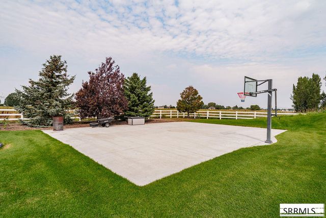 1079 N 2700 W, Rexburg, ID 83440