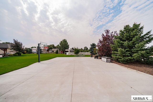 1079 N 2700 W, Rexburg, ID 83440
