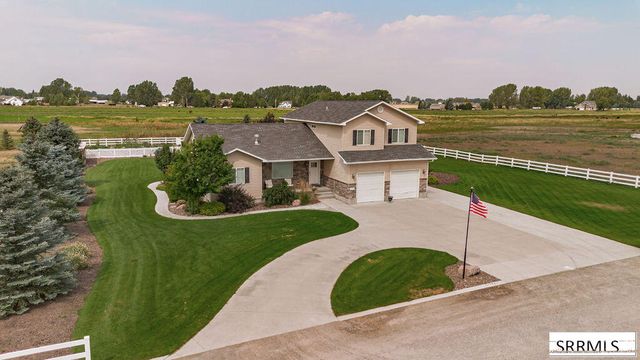 1079 N 2700 W, Rexburg, ID 83440