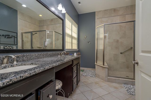 19 Troon Court, Monroe, NJ 08831