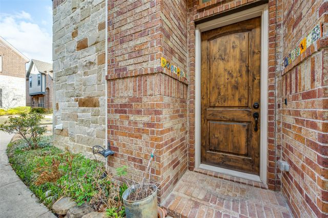 4646 Rhett Lane F, Carrollton, TX 75010