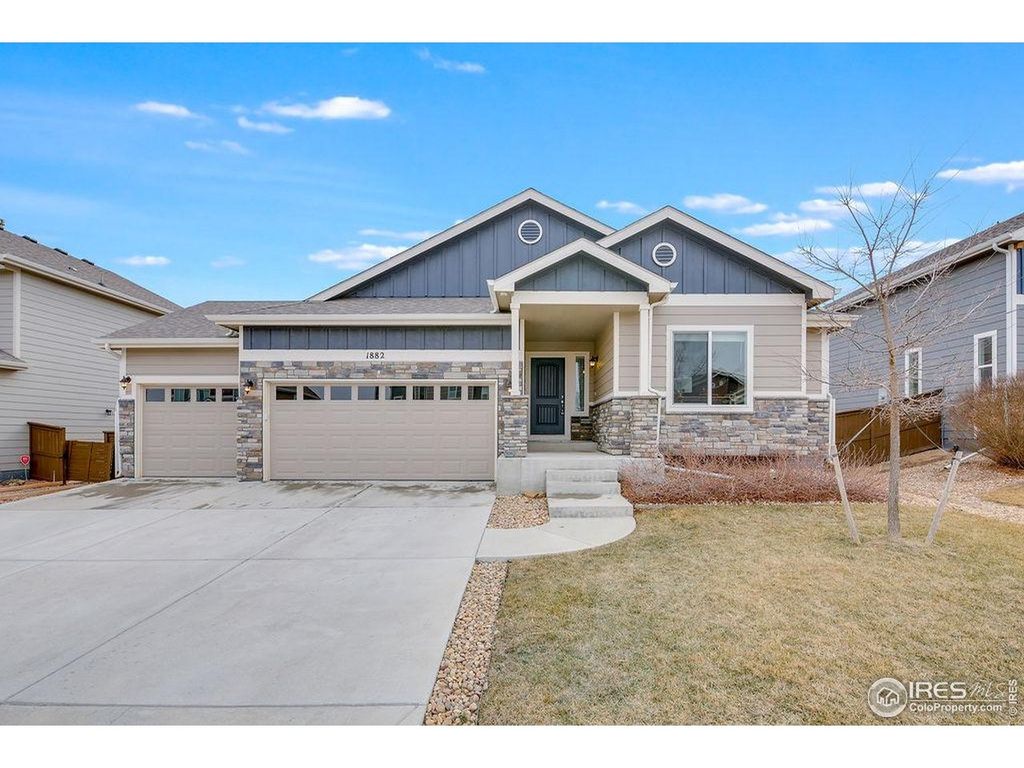 1882 La Salle Dr, Loveland, CO 80538