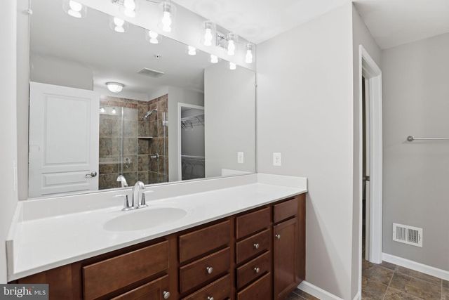 14814 MASON CREEK CIR, Woodbridge, VA 22191