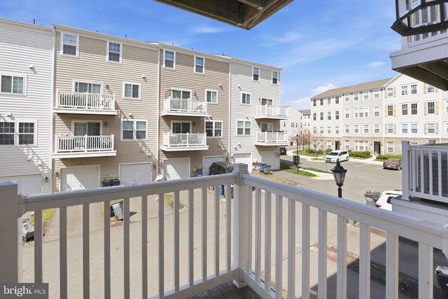 14814 MASON CREEK CIR, Woodbridge, VA 22191