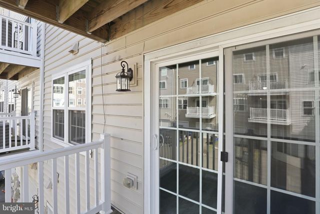 14814 MASON CREEK CIR, Woodbridge, VA 22191