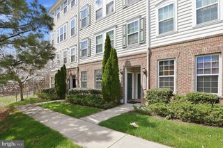 14814 MASON CREEK CIR, Woodbridge, VA 22191