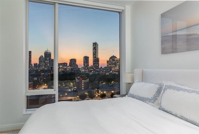 380 Harrison Avenue 14G, Boston, MA 02118