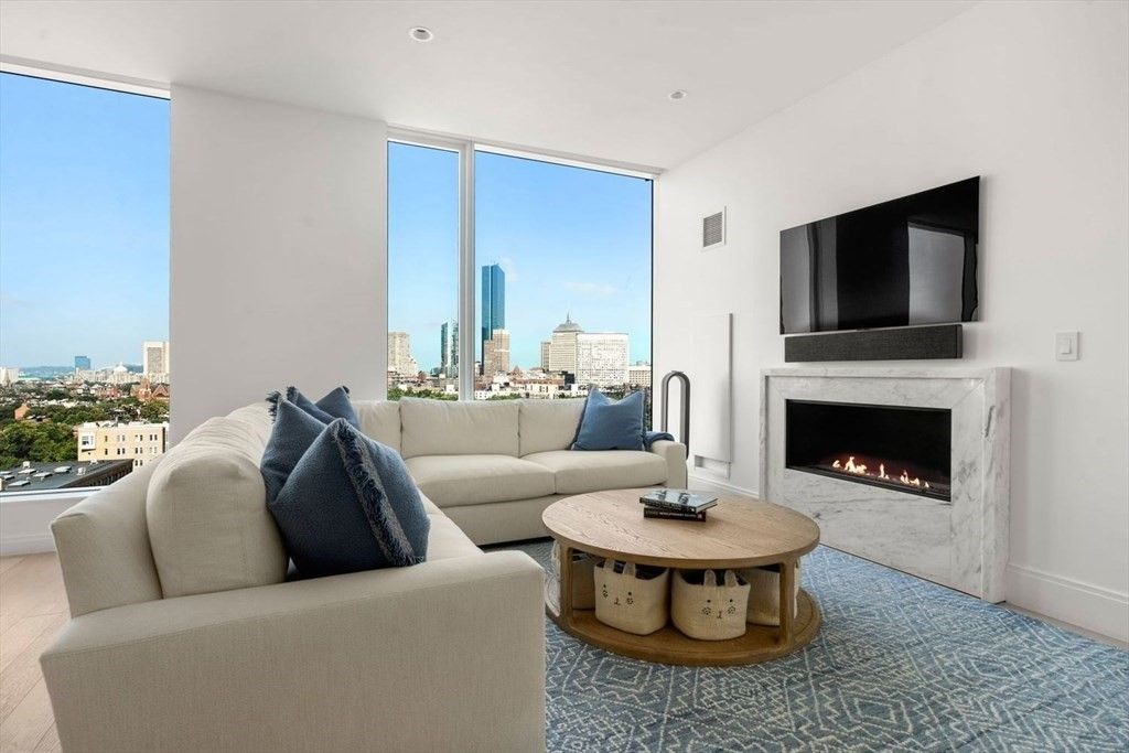 380 Harrison Avenue 14G, Boston, MA 02118