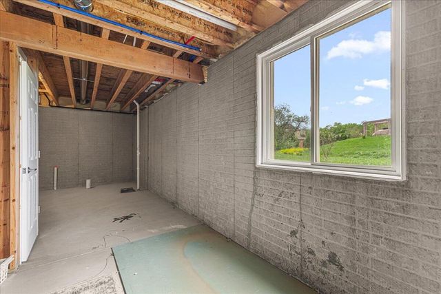1821 Farm View DRIVE, Grafton, WI 53024