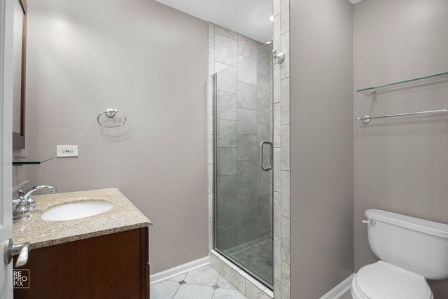 5811 W Patterson Avenue, Chicago, IL 60634