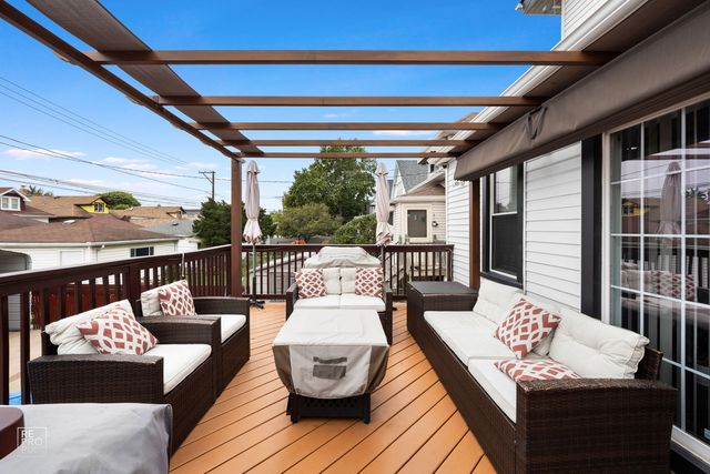 5811 W Patterson Avenue, Chicago, IL 60634