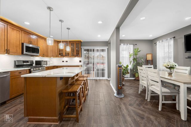 5811 W Patterson Avenue, Chicago, IL 60634