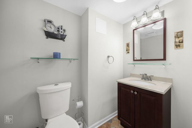 5811 W Patterson Avenue, Chicago, IL 60634