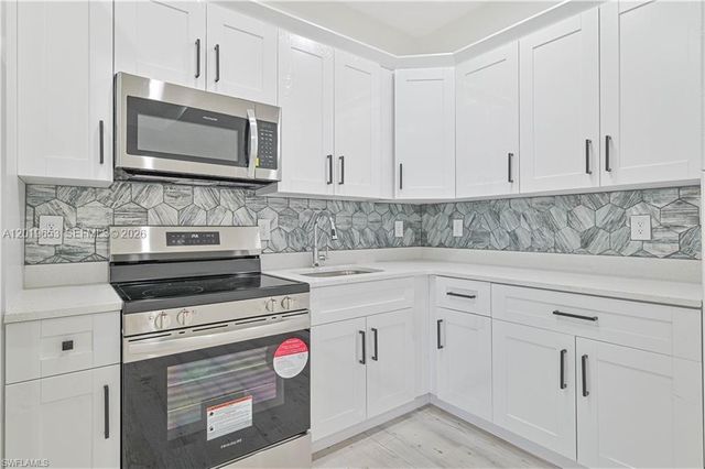 2223 Carver Avenue, Fort Myers, FL 33916