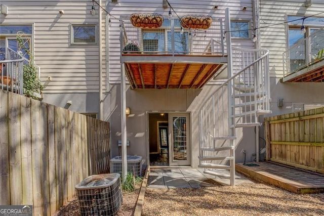1250 Breuer Mews NW, Atlanta, GA 30318