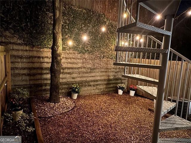 1250 Breuer Mews NW, Atlanta, GA 30318