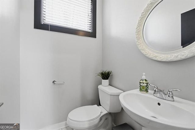 1250 Breuer Mews NW, Atlanta, GA 30318