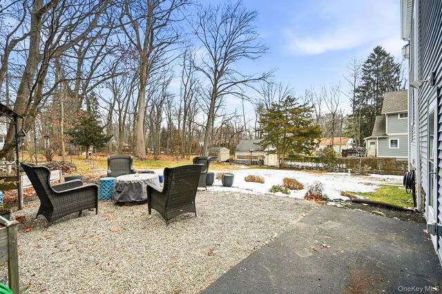 359 Orangeburg Road 2, Pearl River, NY 10965