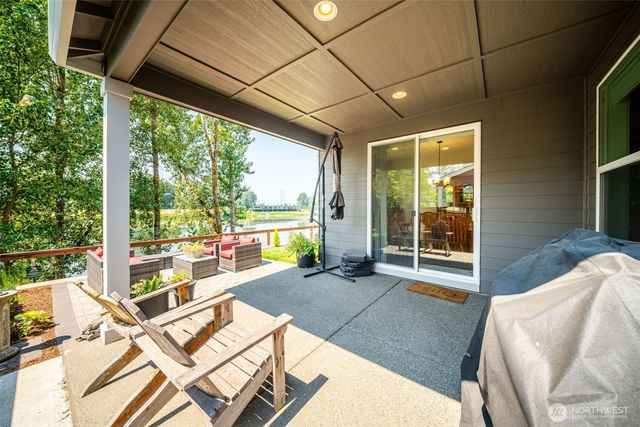 2012 Fairway Drive, Kelso, WA 98626