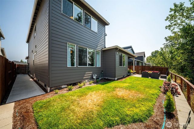 2012 Fairway Drive, Kelso, WA 98626