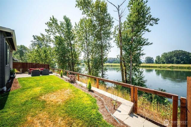 2012 Fairway Drive, Kelso, WA 98626