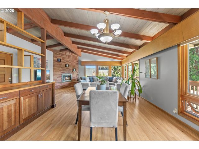 7310 Se CLAY St, Portland, OR 97215