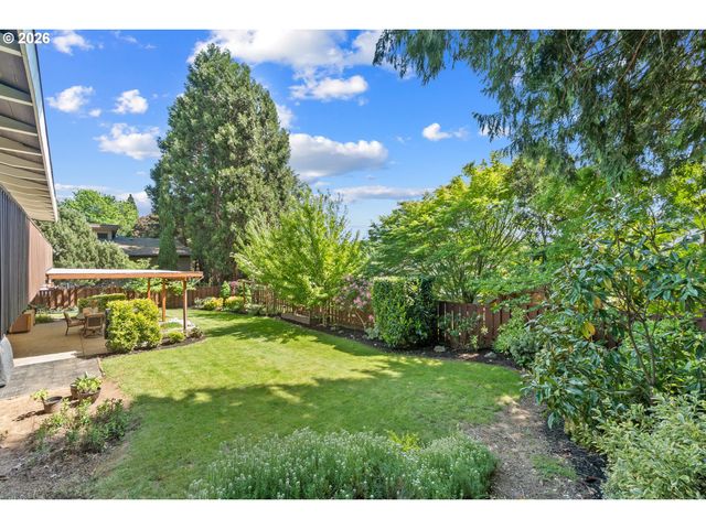 7310 Se CLAY St, Portland, OR 97215
