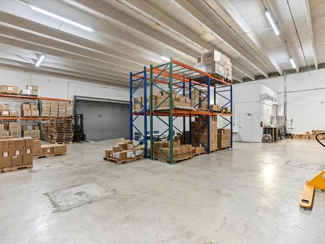 8011 NW 29th St 8011, Doral, FL 33122