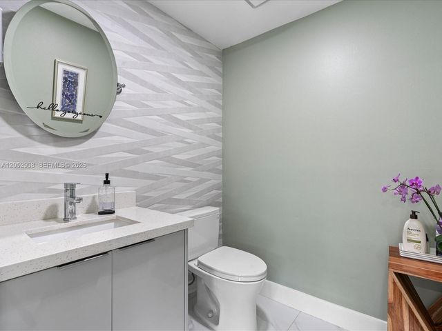 8011 NW 29th St 8011, Doral, FL 33122