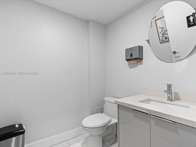 8011 NW 29th St 8011, Doral, FL 33122