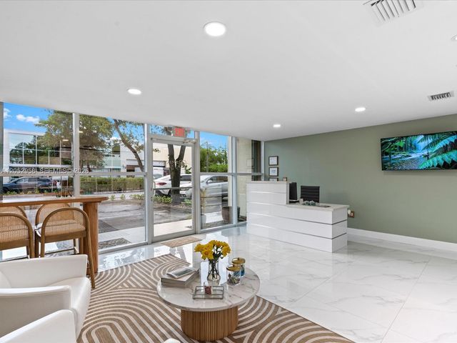 8011 NW 29th St 8011, Doral, FL 33122
