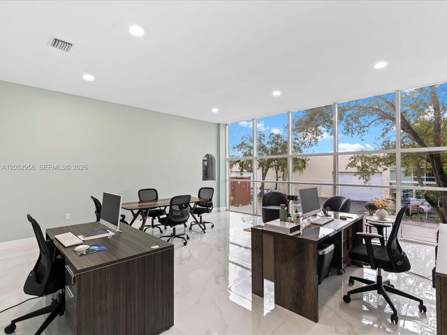 8011 NW 29th St 8011, Doral, FL 33122