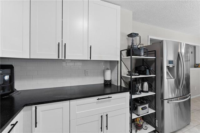 13205 Overhill Road, Grandview, MO 64030