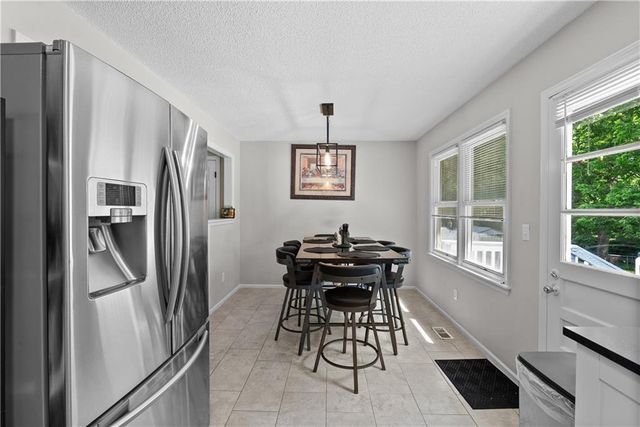 13205 Overhill Road, Grandview, MO 64030