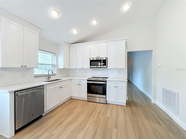 998 WHITE SPRINGS LANE, Winter Springs, FL 32708