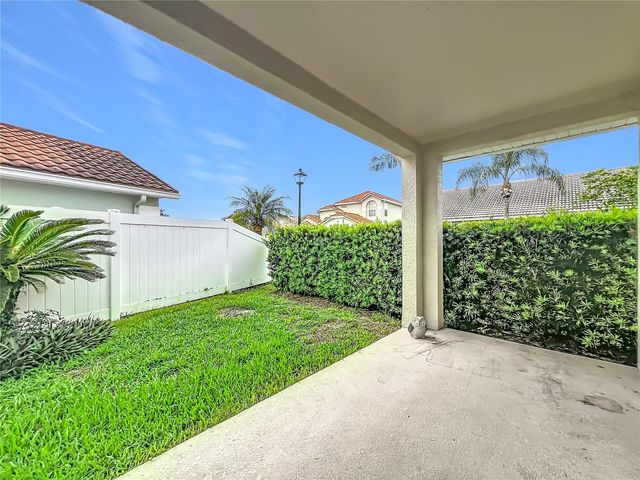 998 WHITE SPRINGS LANE, Winter Springs, FL 32708