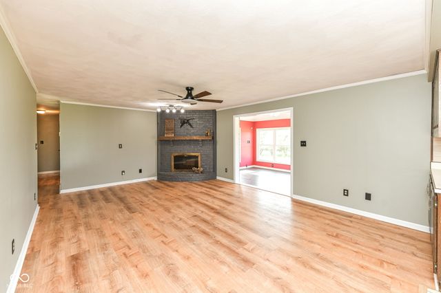 9054 W 8th Street, Anderson, IN 46011