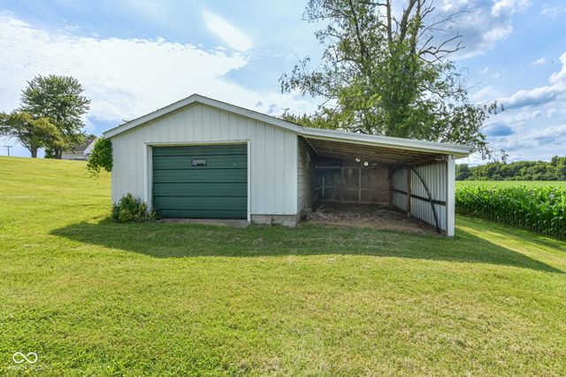 9054 W 8th Street, Anderson, IN 46011