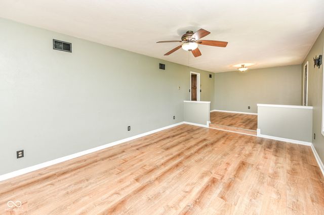 9054 W 8th Street, Anderson, IN 46011