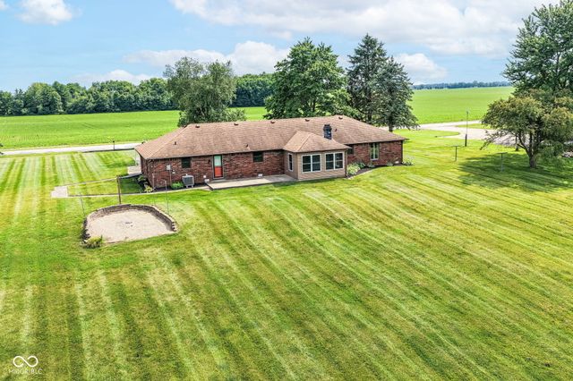 9054 W 8th Street, Anderson, IN 46011