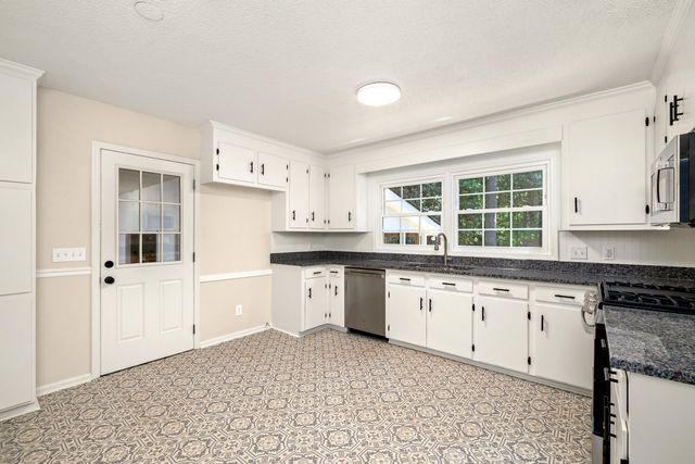 7279 Stonehaven Drive, Columbia, SC 29209