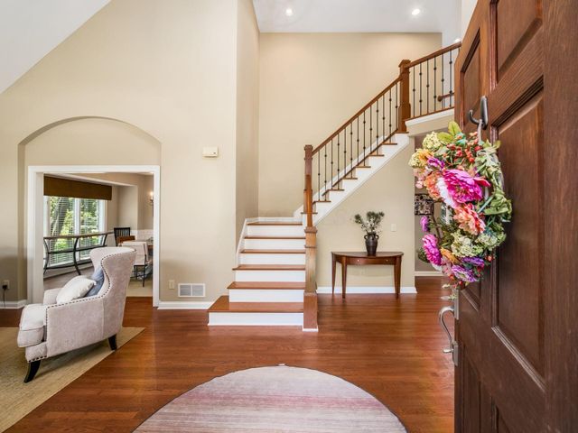 10748 Preston Way, Powell, OH 43065
