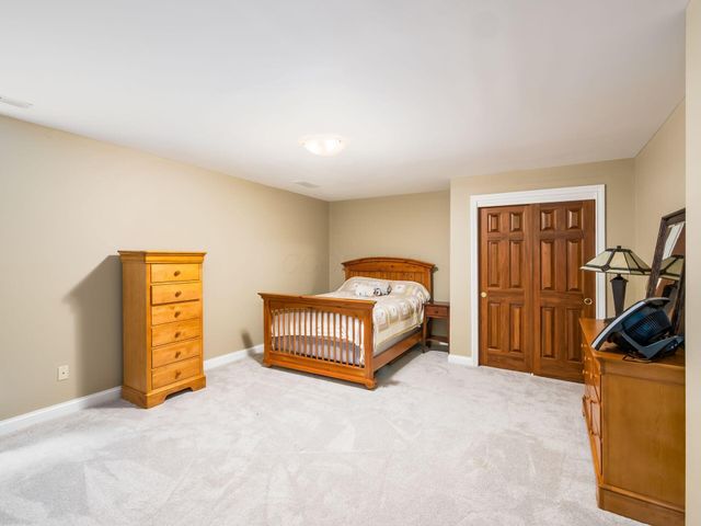 10748 Preston Way, Powell, OH 43065