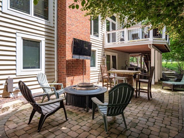 10748 Preston Way, Powell, OH 43065