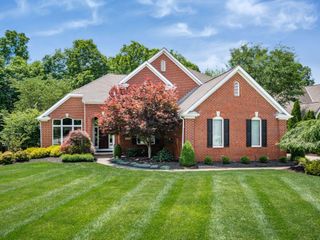 10748 Preston Way, Powell, OH 43065